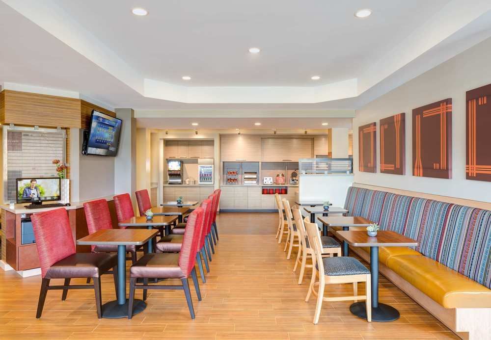 Towneplace By Marriott Chicago Hotel